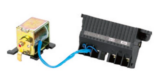 Relé de mínima tensión CHINT 230VAC para Interruptor NM1-400 – Código 072102340CH