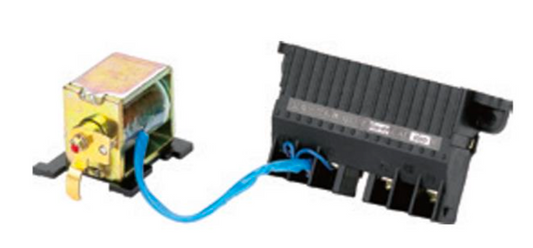 Relé de Mínima Tensión CHINT S.H.R 230V AC para Interruptor NM1-63 – Código 072102306CH