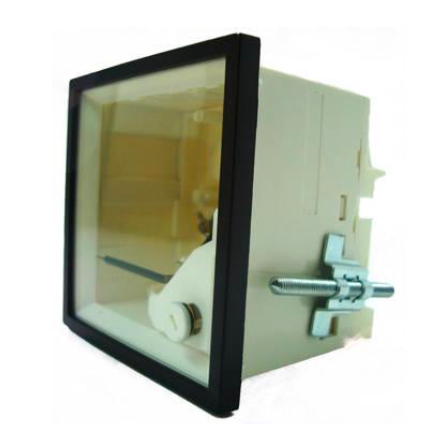 Amperímetro Analógico CHINT NP96-A 5A para Transformador de Corriente 96×96 mm – Código 27021005CH