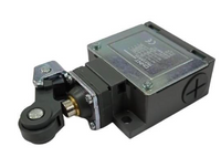 Final de Carrera CHINT YBLX-CK-M121 Palanca Angular con Roldana 1NA+1NC – Código 57044711CH